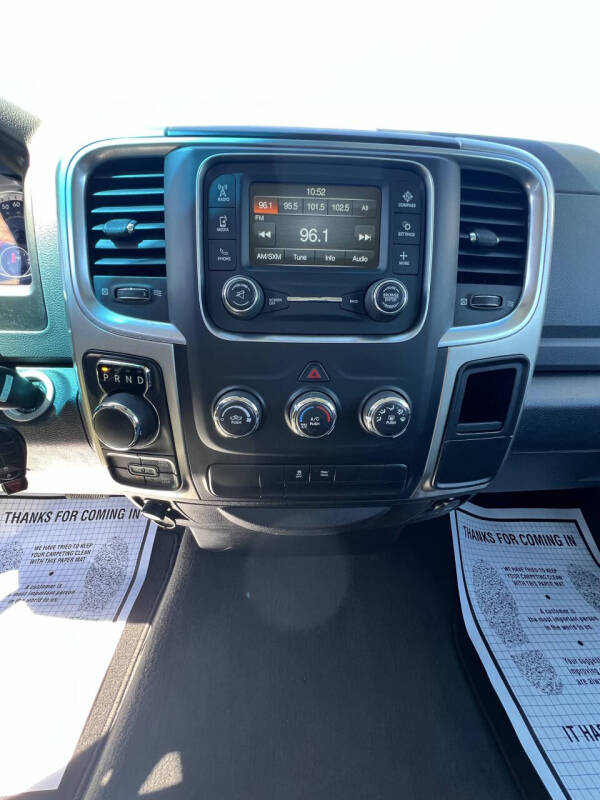 2018 RAM 1500 SLT