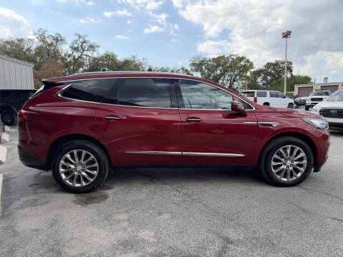2020 Buick Enclave Essence