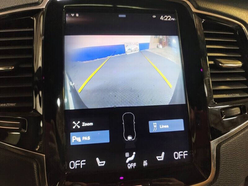 2016 Volvo XC90 T6 Momentum