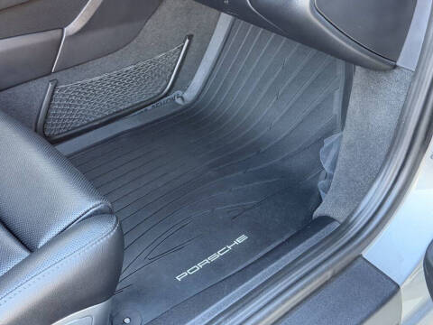 2017 Porsche 911 Carrera