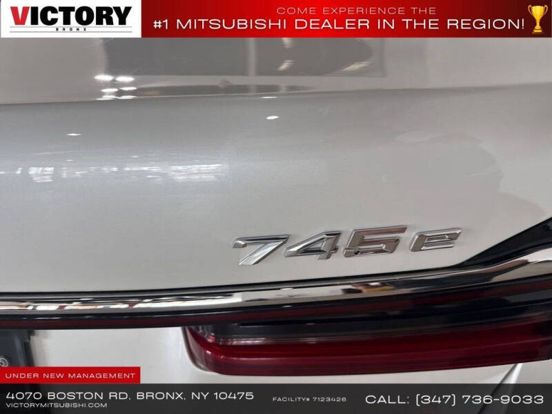 2022 BMW 7 Series 745e xDrive