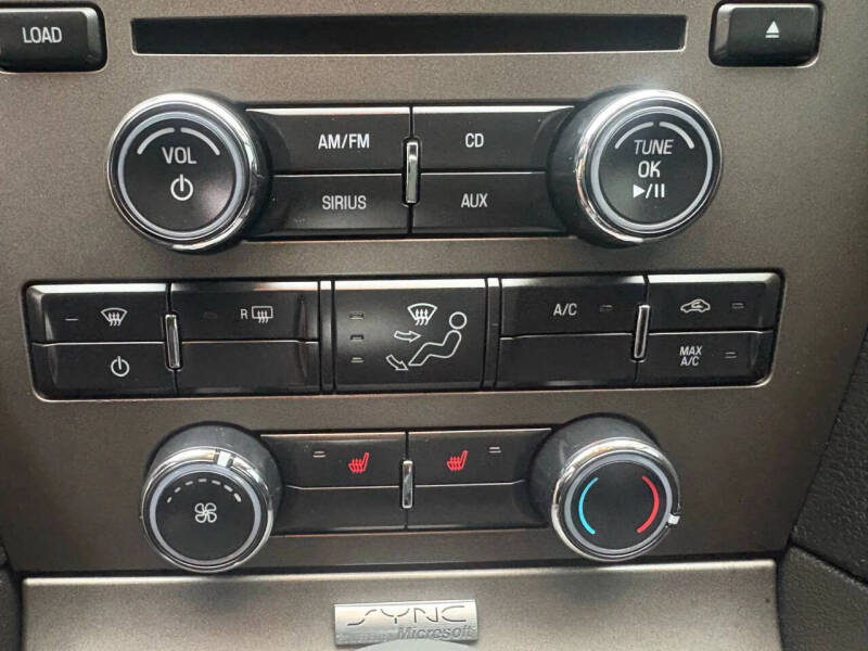 2012 Ford Mustang V6 Premium