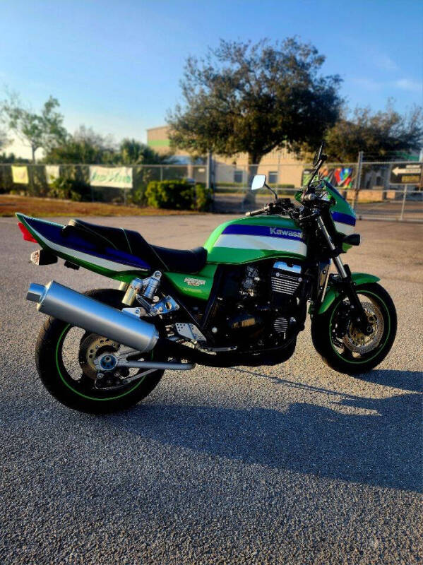 2000 Kawasaki ZR-X1100