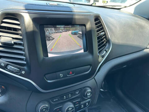 2020 Jeep Cherokee Altitude
