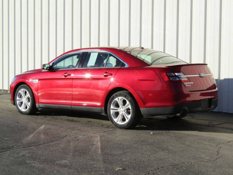2018 Ford Taurus SEL