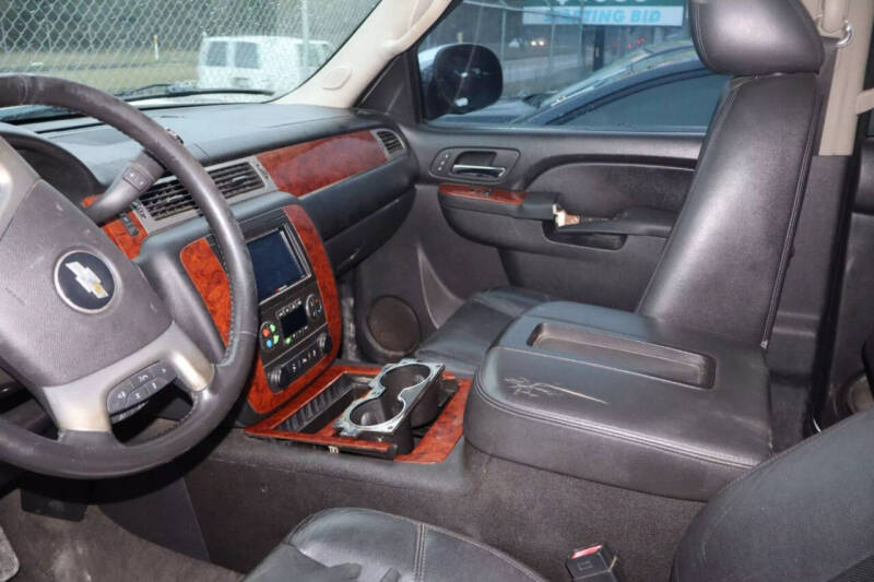 2013 Chevrolet Suburban LTZ