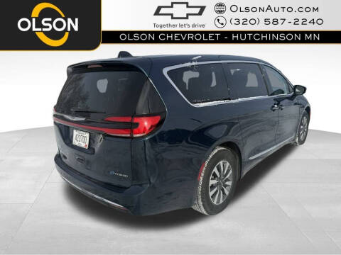 2023 Chrysler Pacifica Plug-In Hybrid Limited