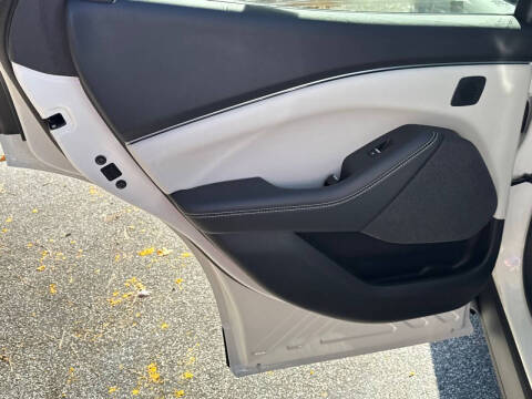 2025 Ford Mustang Mach-E Premium