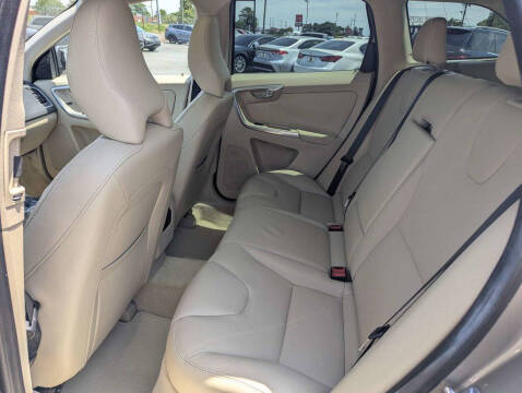2016 Volvo XC60 T5 Drive-E Premier