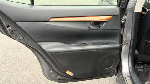 2013 Lexus ES 300h