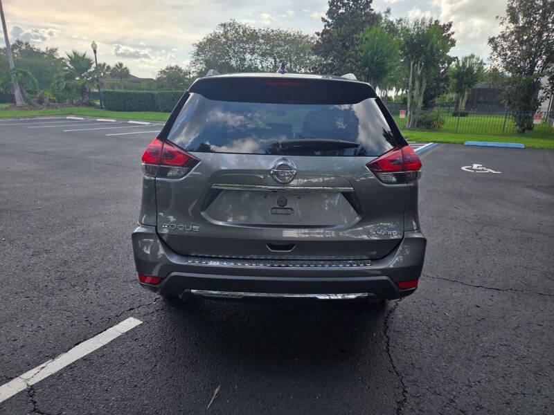 2018 Nissan Rogue S