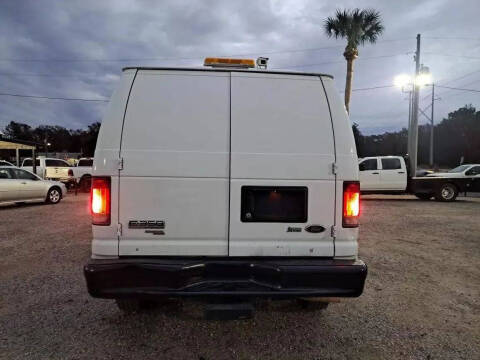 2014 Ford E-Series E-350 SD