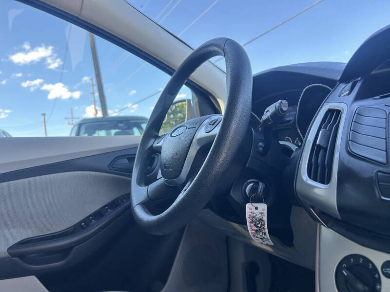 2012 Ford Focus SE