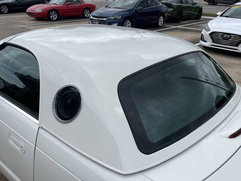 2002 Ford Thunderbird Deluxe