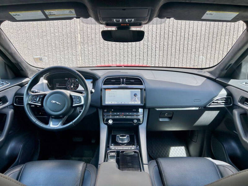 2020 Jaguar F-PACE 25t Prestige