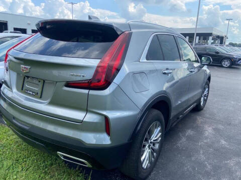 2025 Cadillac XT4 Premium Luxury