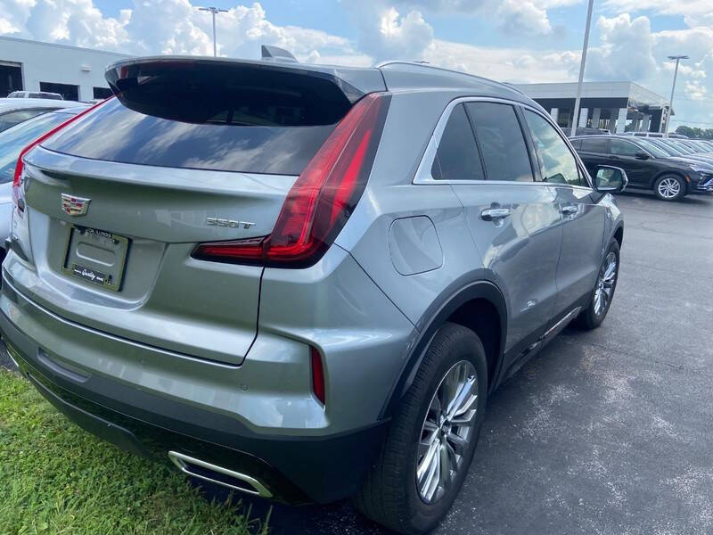 2025 Cadillac XT4 Premium Luxury