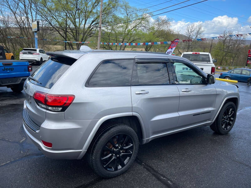 2018 Jeep Grand Cherokee Altitude
