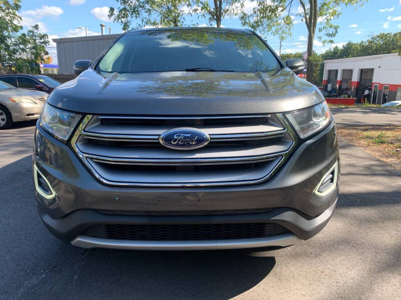 2015 Ford Edge Titanium photo 3