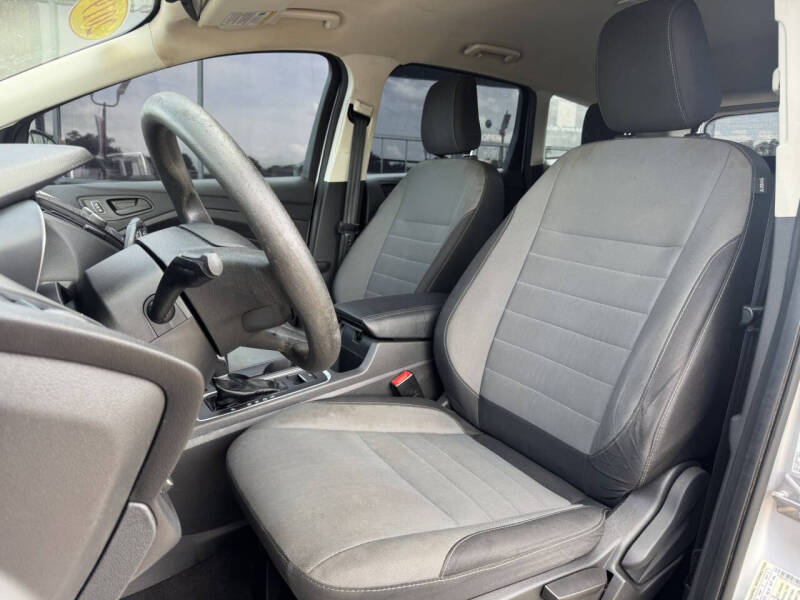 2019 Ford Escape S