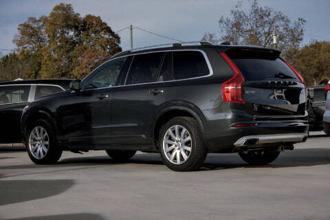 2016 Volvo XC90 T6 Momentum
