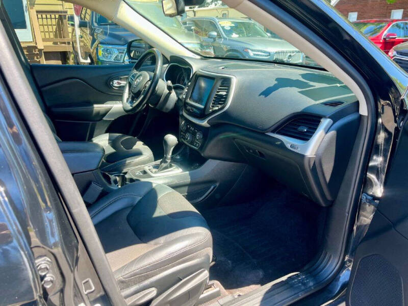 2018 Jeep Cherokee Latitude Plus