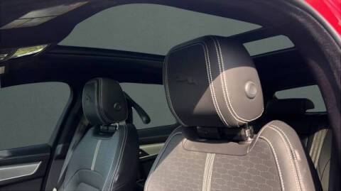 2025 Jaguar F-PACE P250 R-Dynamic S