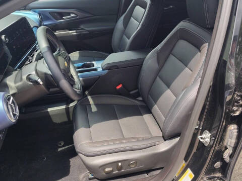 2024 Chevrolet Equinox EV LT