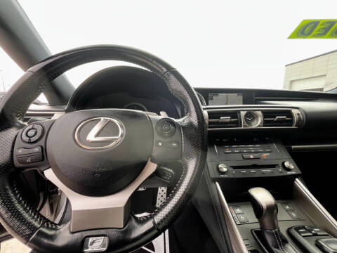 2016 Lexus IS 200t