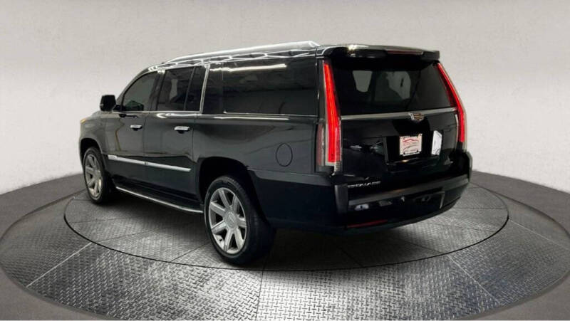 2019 Cadillac Escalade ESV Luxury