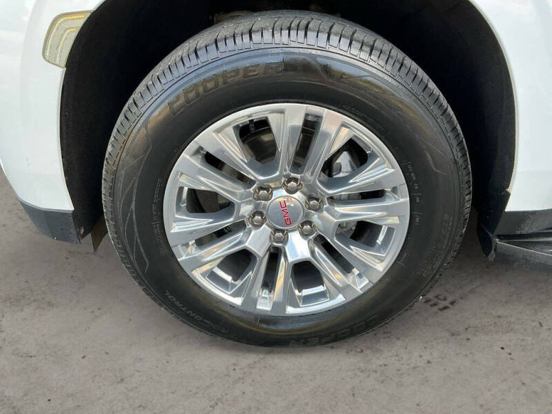 2022 GMC Yukon XL Denali