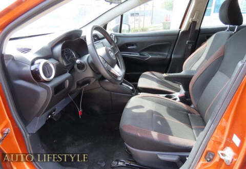 2022 Nissan Versa SR