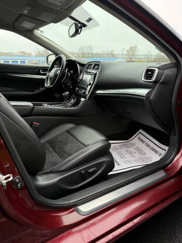 2016 Nissan Maxima 3.5 SR