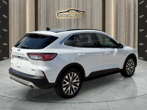 2020 Ford Escape Hybrid Titanium