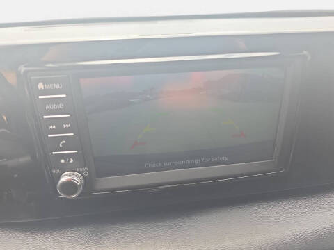 2025 Nissan Kicks S