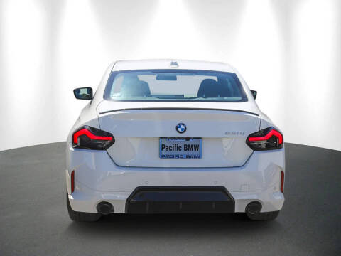 2025 BMW 2 Series 230i