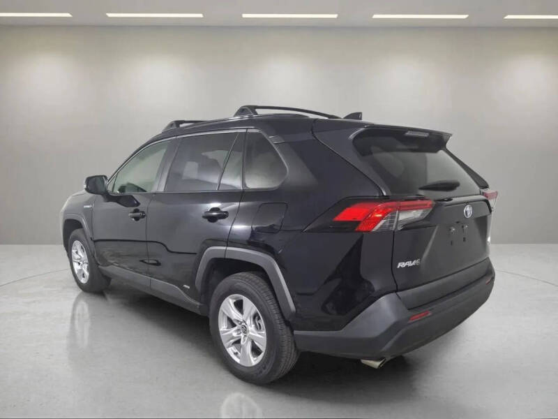 2021 Toyota RAV4 Hybrid LE