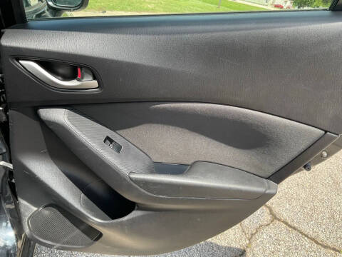 2016 Mazda MAZDA3 i Sport