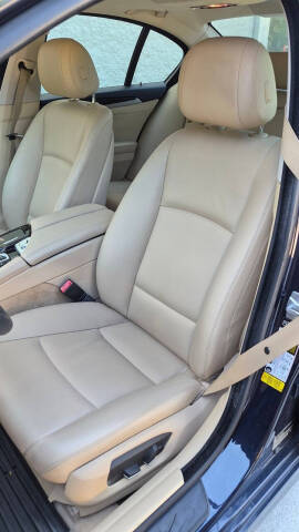 2014 BMW 5 Series 528i