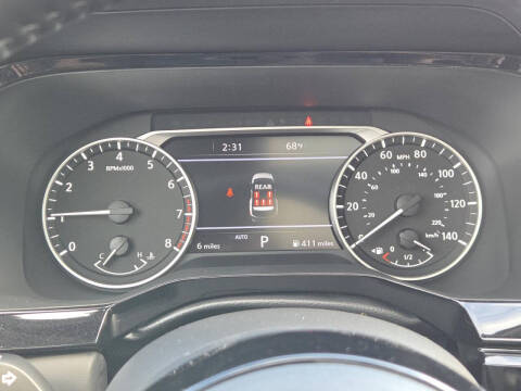 2025 Nissan Pathfinder SL