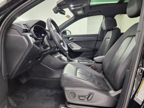 2023 Audi Q3 quattro S line Premium 45 TFSI