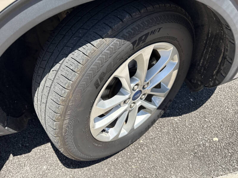 2020 Ford Escape SE