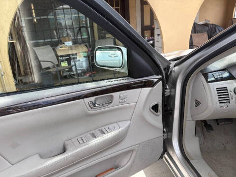 2011 Cadillac DTS Luxury Collection