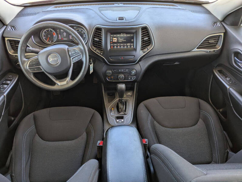 2020 Jeep Cherokee Latitude