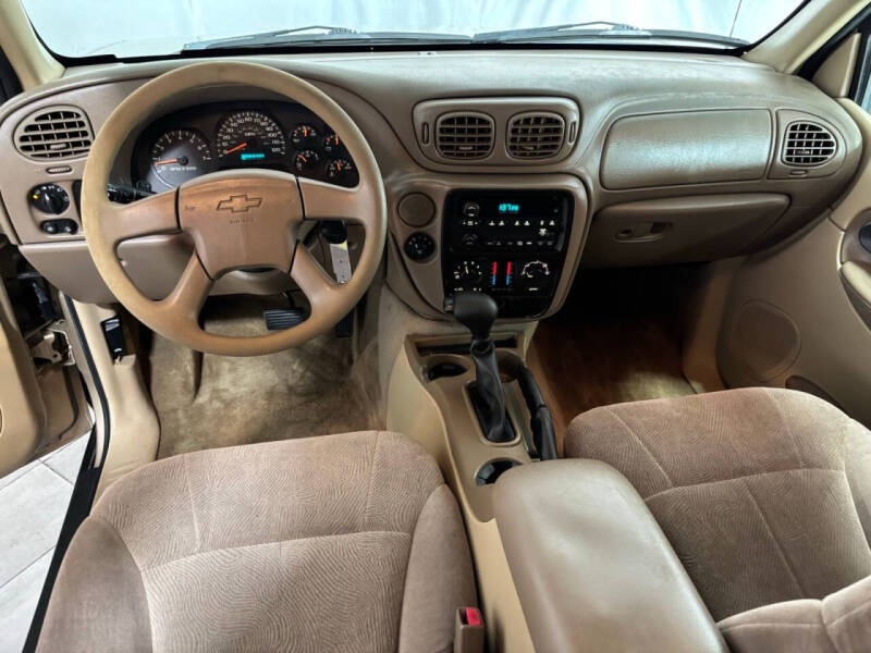 2004 Chevrolet TrailBlazer LS