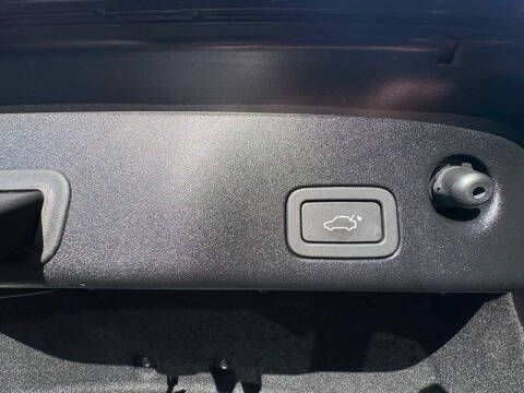 2013 Jaguar XJL Portfolio