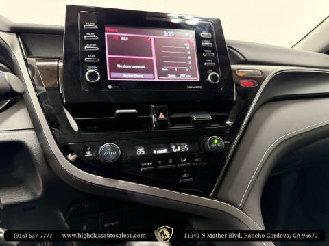 2022 Toyota Camry SE