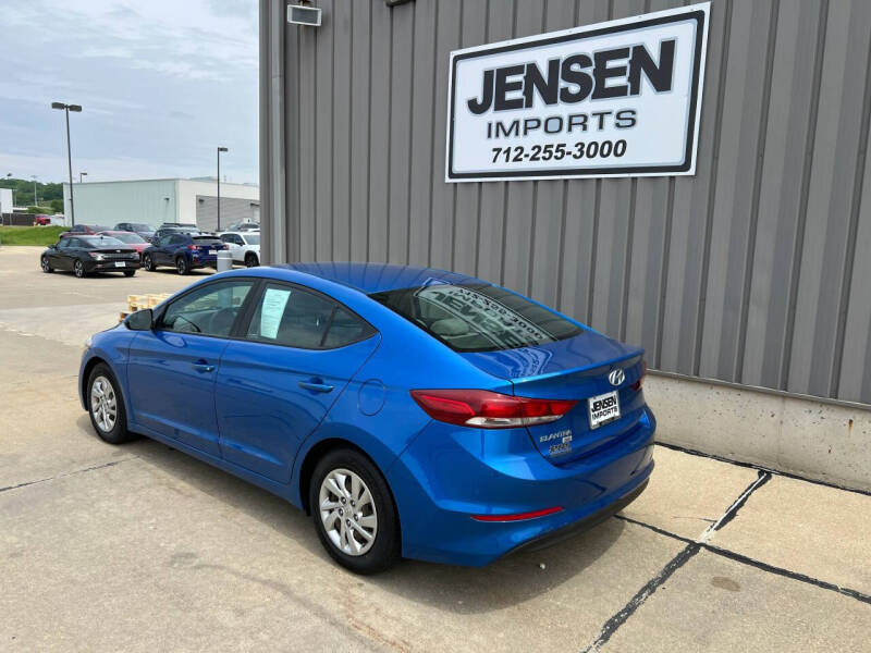 2018 Hyundai Elantra SE