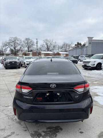 2022 Toyota Corolla LE