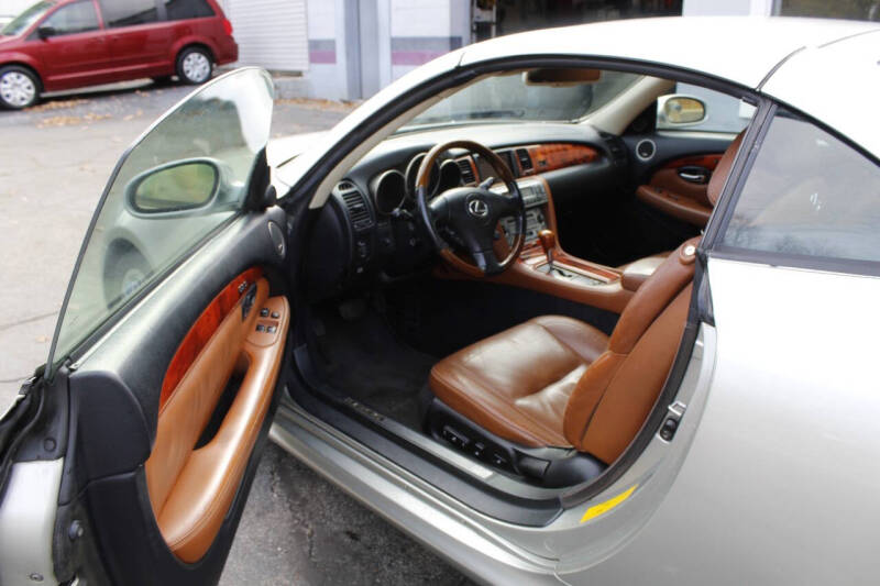 2002 Lexus SC 430